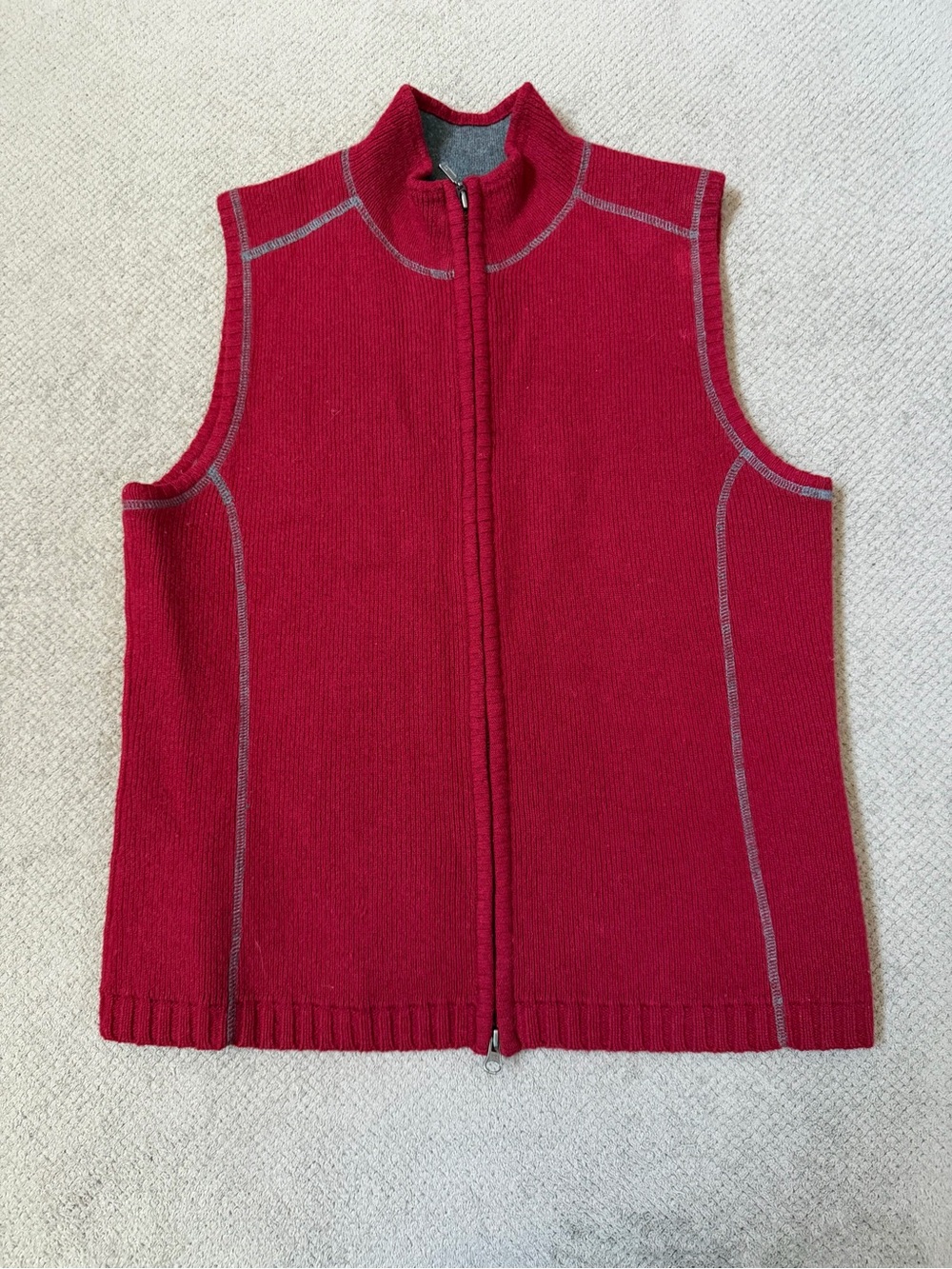 Eddie Bauer Vintage Women’s Large Red Wool Blend Full Zip Front Sweater Vest